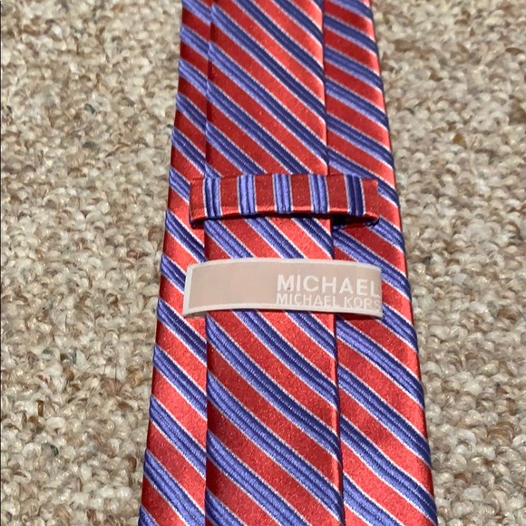 Michael Kors necktie - Picture 2 of 4